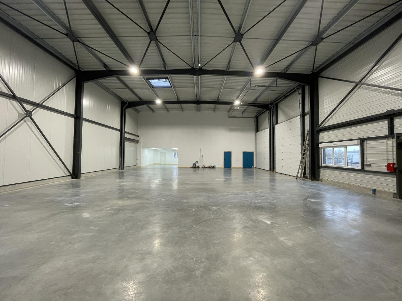 Local d'activité Chambray-lès-Tours 556m² Location local d'activité Chambray-lès-Tours Indre-et-Loire OLACT2309406 1